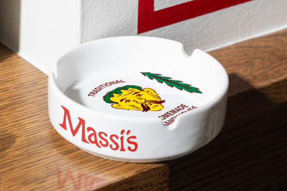 16-M-Ashtray